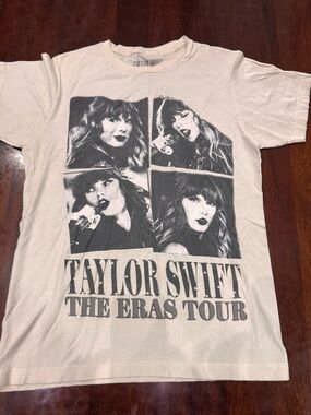 Taylor Swift The Eras Tour Graphic Tee - beige/Black